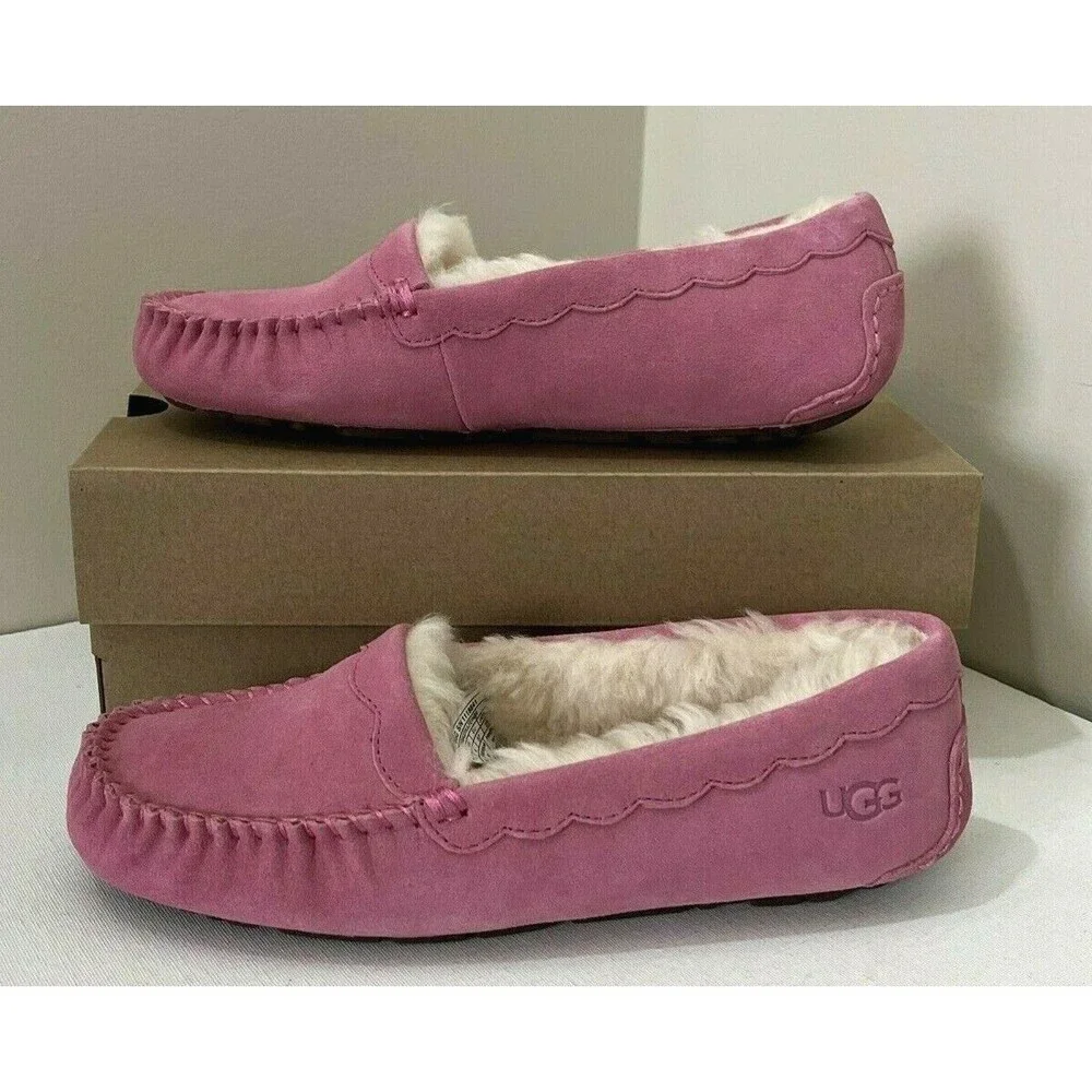 New UGG Scalloped Women Fashion Moccasin Slippers US Size 6 Wildflower - Picture 2 of 8